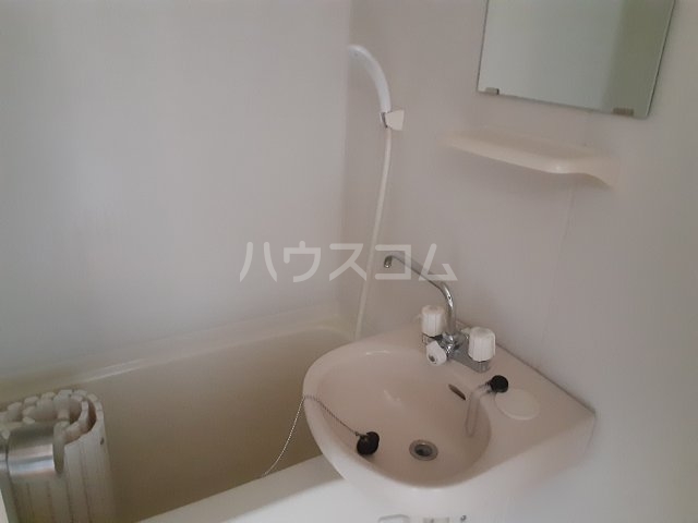 14/28 浴室