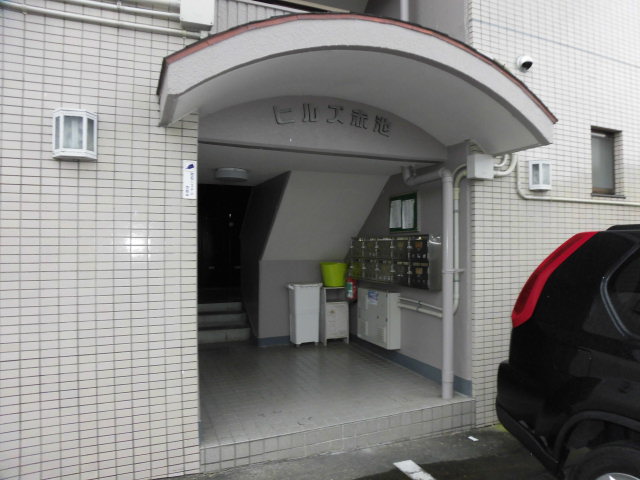 22/30 エントランス