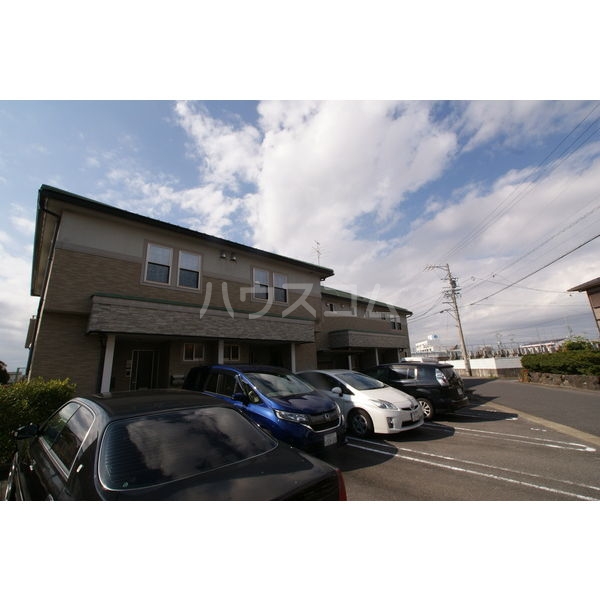 16/17 駐車場