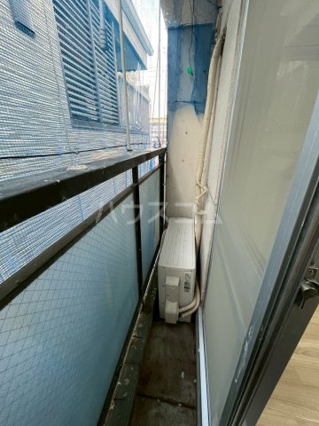 18/28 バルコニー