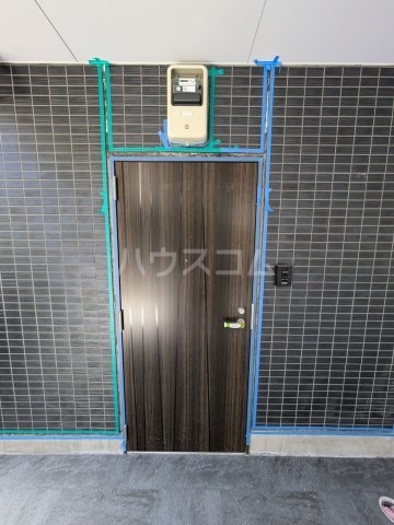 22/26 エントランス