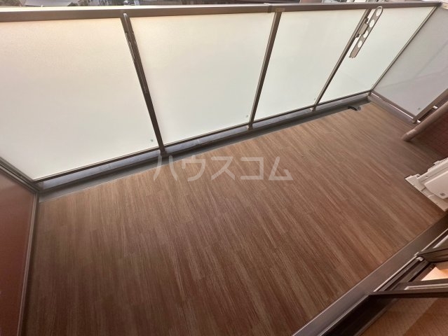 22/28 バルコニー