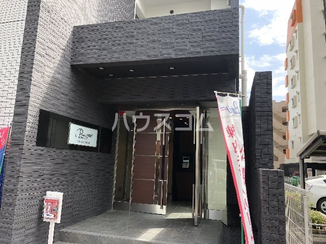 22/24 エントランス