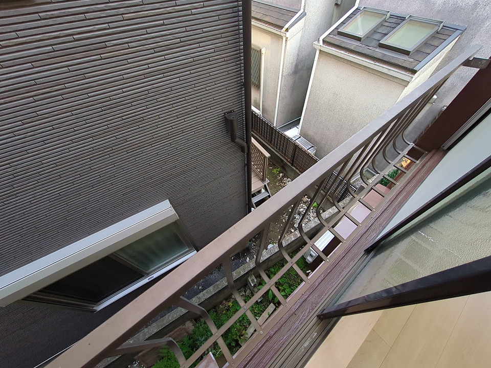 19/28 バルコニー