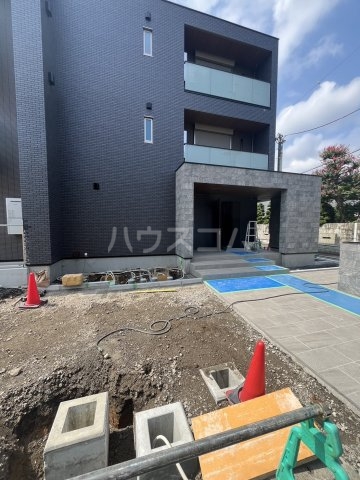 22/30 エントランス