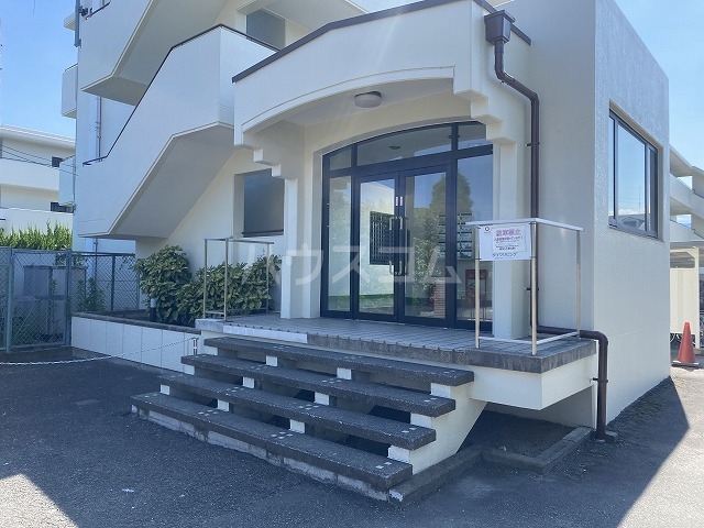 20/26 エントランス