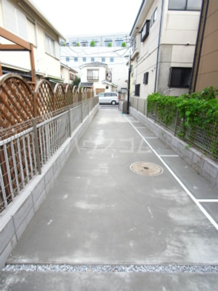 17/26 エントランス