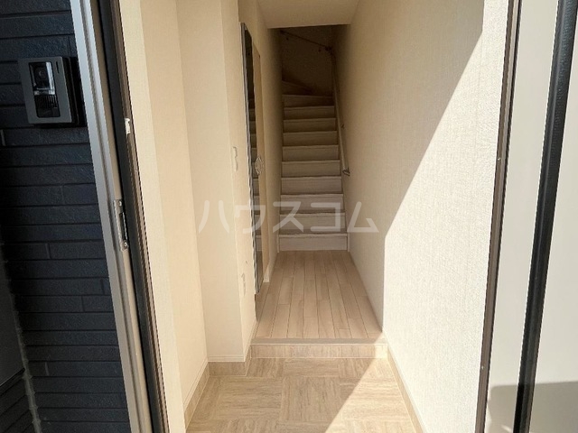 13/29 玄関