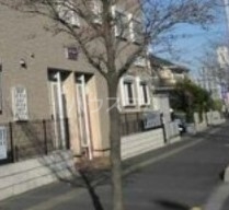 25/30 エントランス