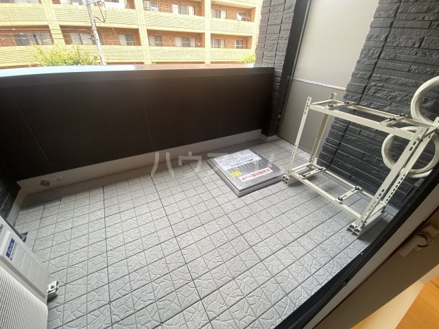 19/30 バルコニー