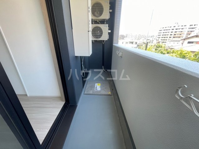 23/30 バルコニー