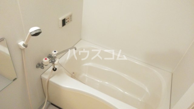 17/30 浴室