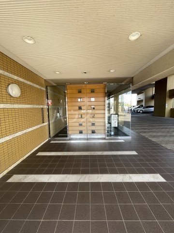 2/5 エントランス