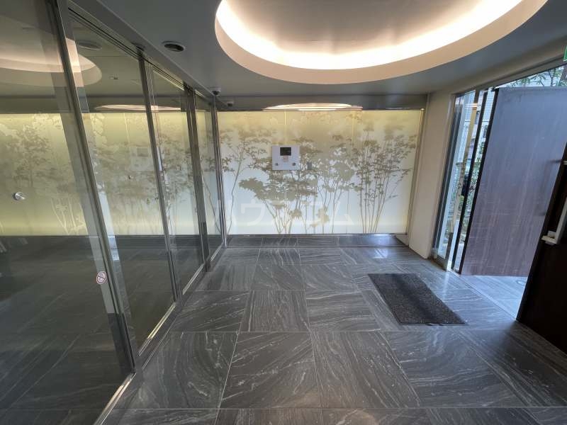 21/24 エントランス