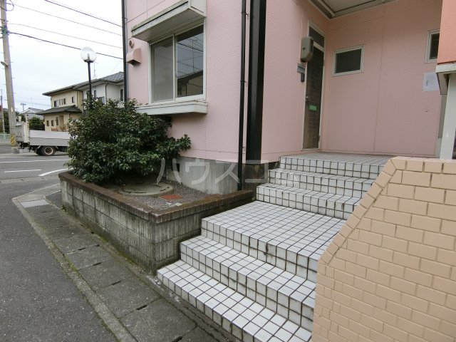 17/18 エントランス