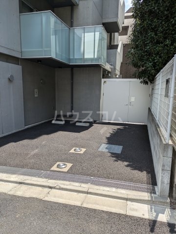 26/29 駐車場