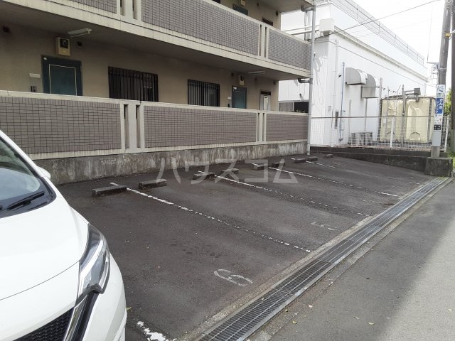 3/4 駐車場