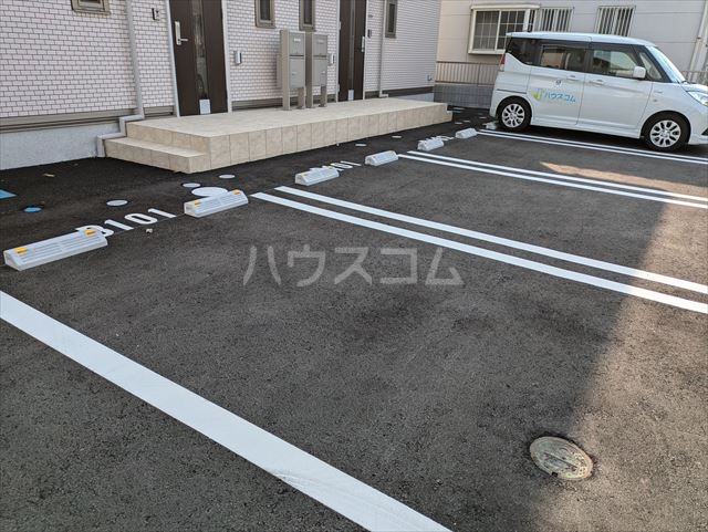 22/29 駐車場