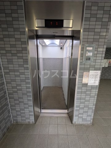3/5 エントランス