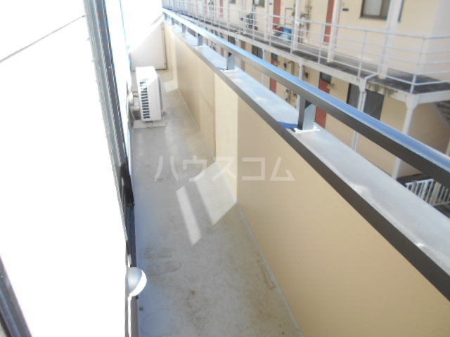 25/30 バルコニー