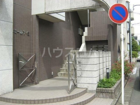 15/21 エントランス