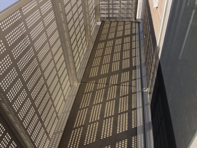 13/19 バルコニー