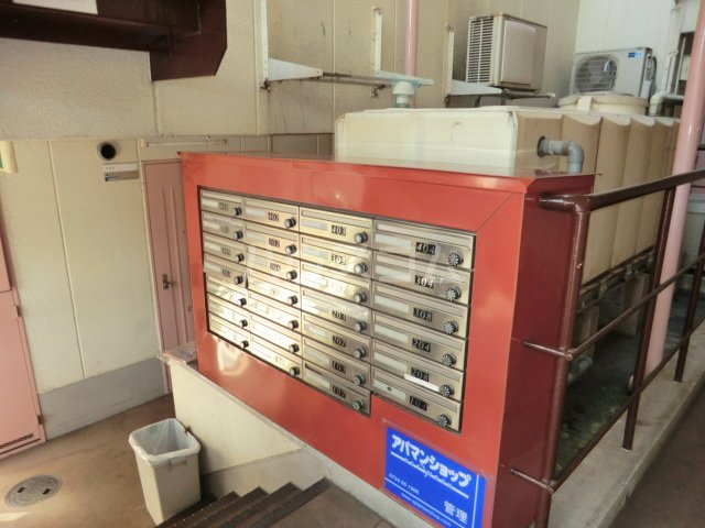 15/18 エントランス