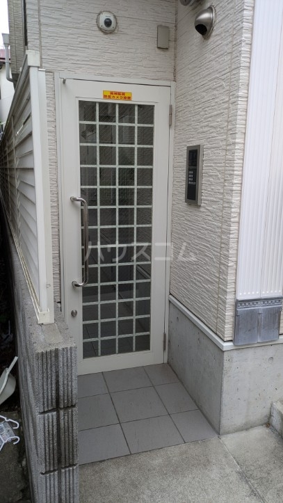 17/22 エントランス