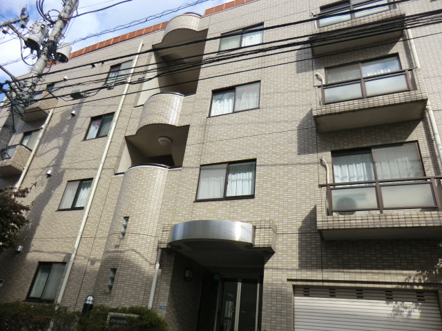 17/27 エントランス