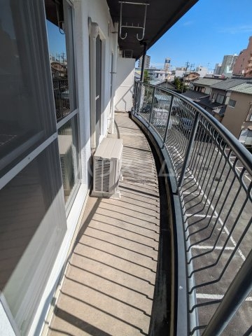 20/28 バルコニー