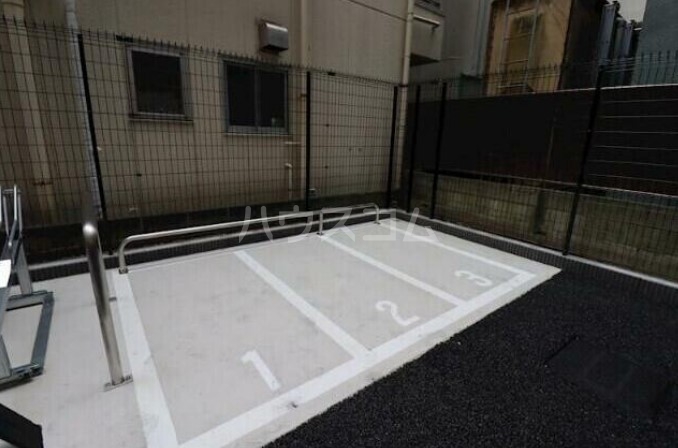 16/26 駐車場