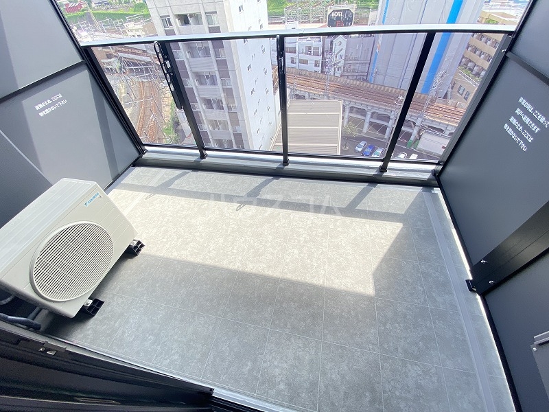 13/17 バルコニー