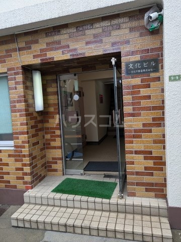 21/30 エントランス