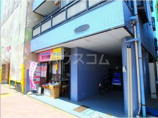 3/4 エントランス