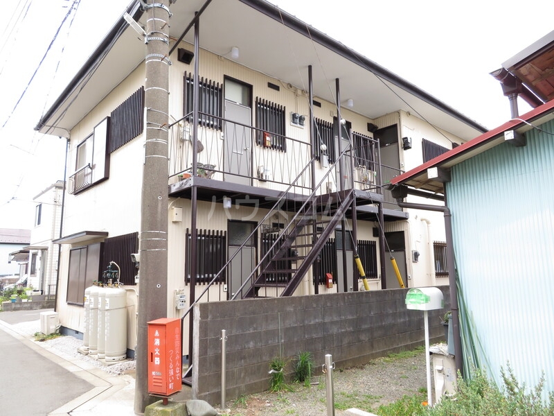 15/15 エントランス