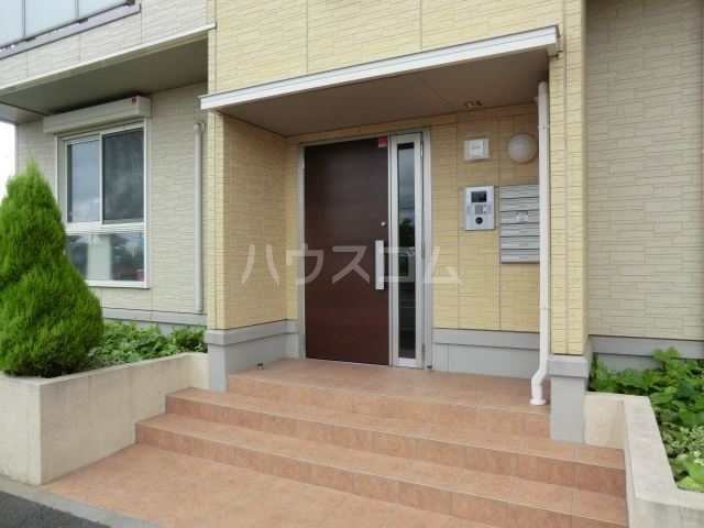 20/30 エントランス