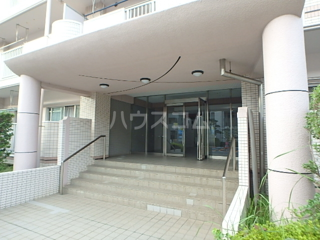 20/30 エントランス