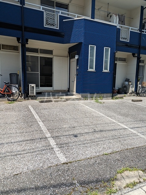 22/30 駐車場