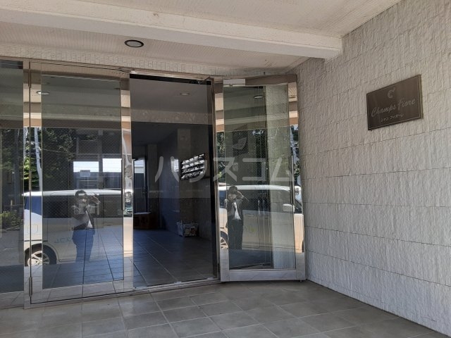 2/4 エントランス