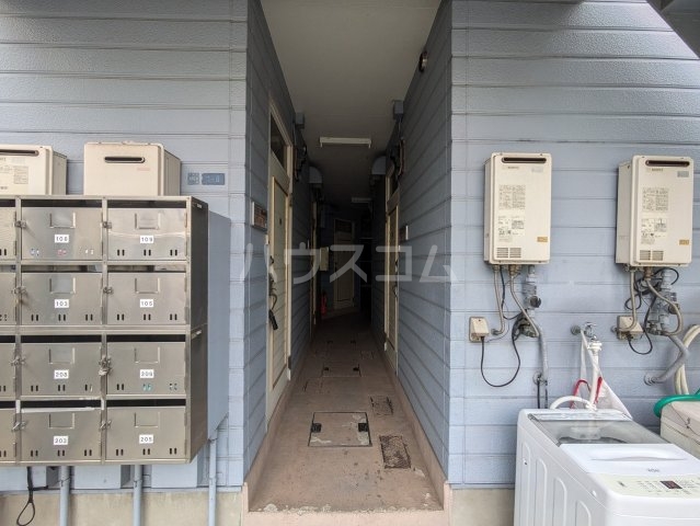 20/28 エントランス