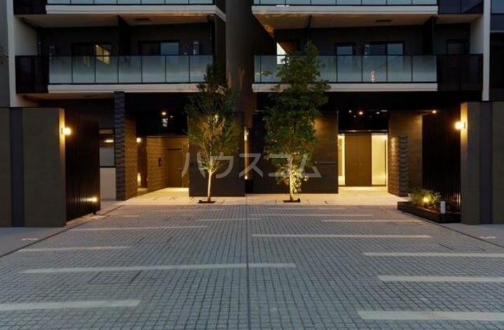 8/8 エントランス