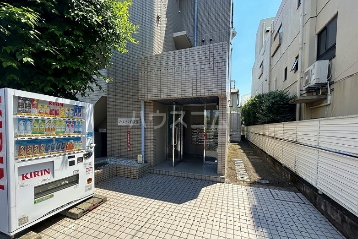 16/24 エントランス