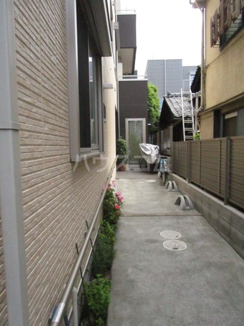 3/10 エントランス