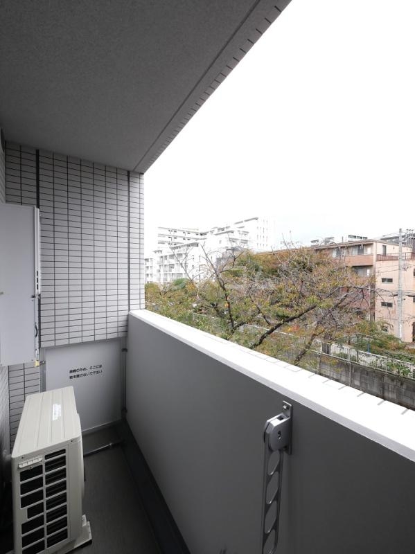 16/22 バルコニー