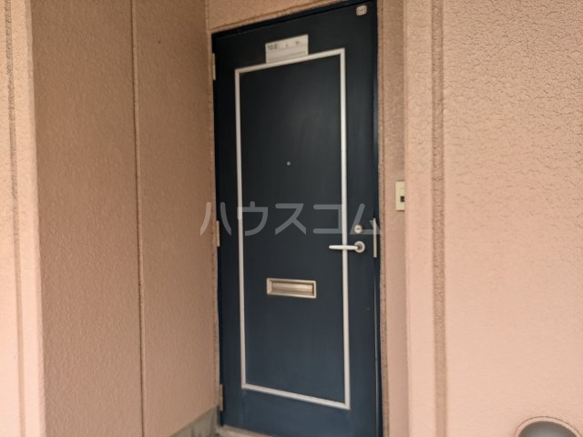 19/26 エントランス