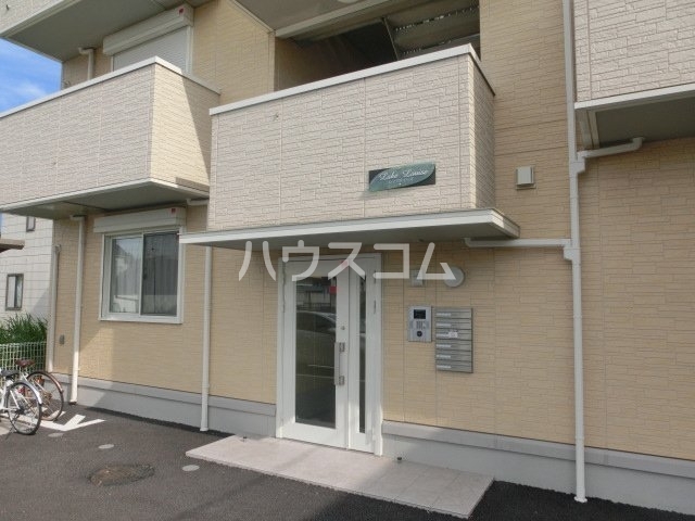 16/27 エントランス