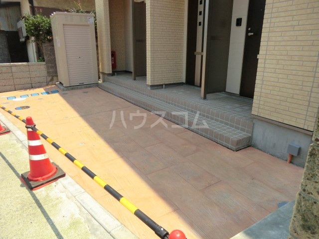 29/30 エントランス