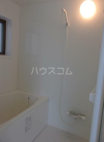 16/27 浴室