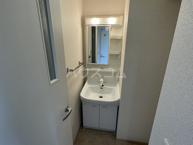 13/30 洗面
