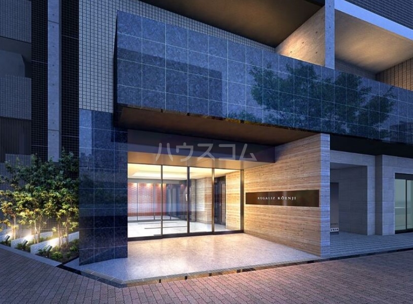 15/18 エントランス